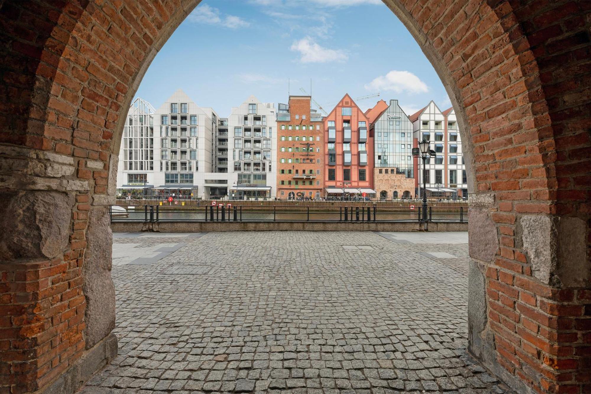 Granaria Riverside By Downtown Apartments Gdansk Exterior photo