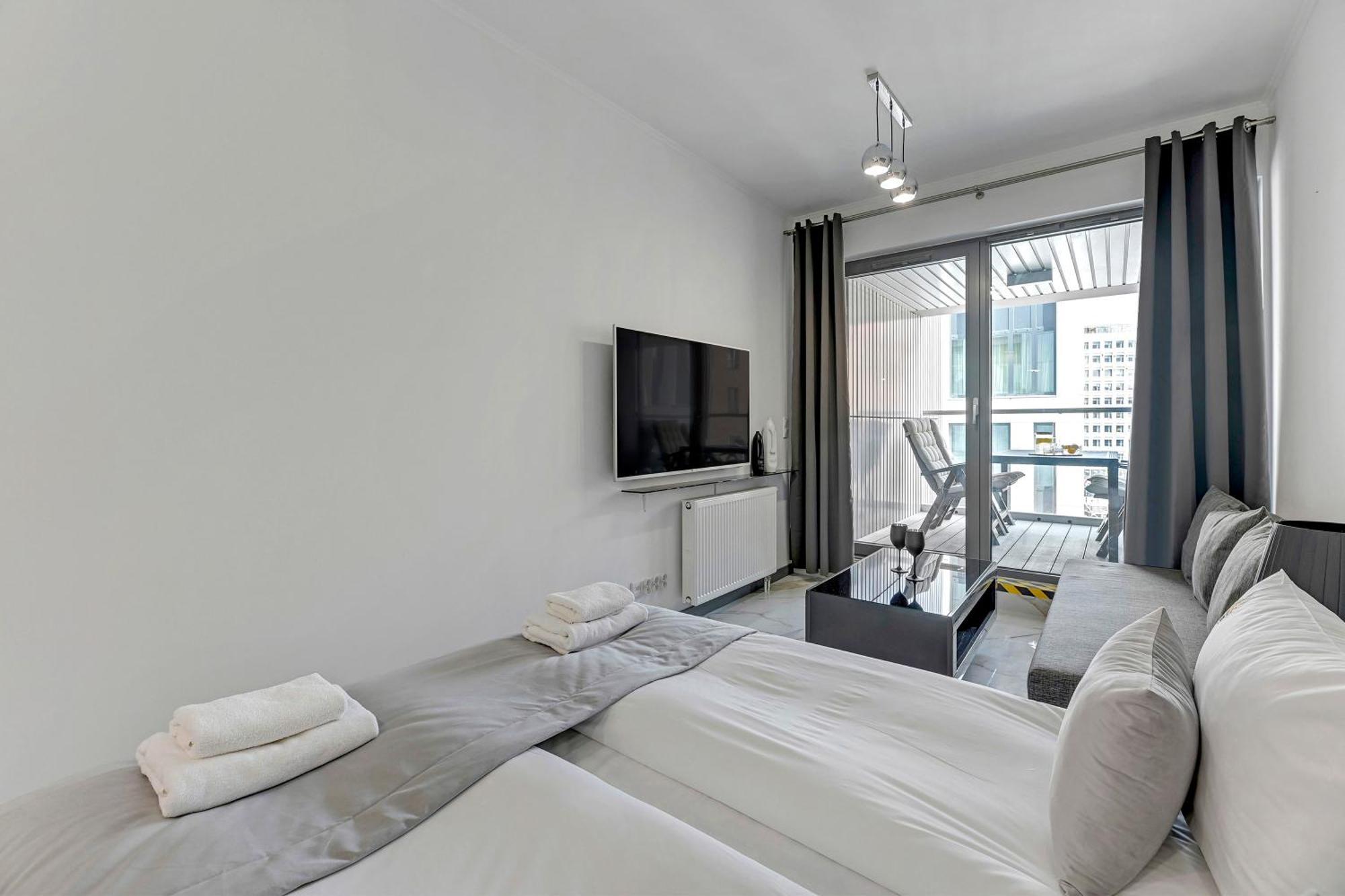 Granaria Riverside By Downtown Apartments Gdansk Exterior photo